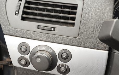 Opel Astra H, 2006 год, 300 000 рублей, 12 фотография