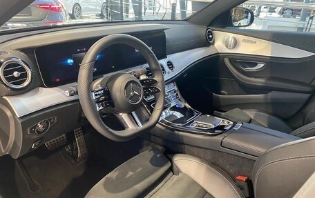 Mercedes-Benz E-Класс, 2022 год, 6 399 000 рублей, 5 фотография