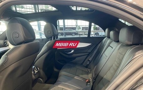 Mercedes-Benz E-Класс, 2022 год, 6 399 000 рублей, 7 фотография