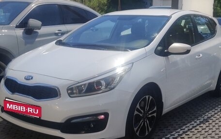 KIA cee'd III, 2016 год, 1 330 000 рублей, 2 фотография