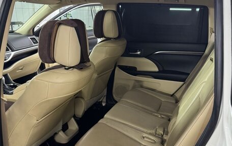 Toyota Highlander III, 2014 год, 2 950 000 рублей, 13 фотография