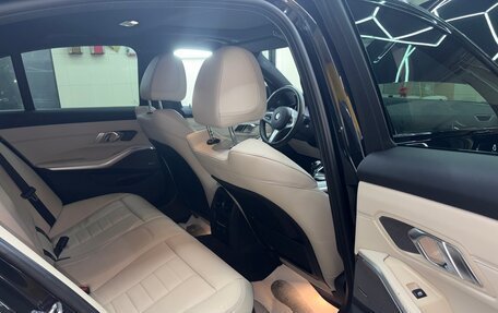 BMW 3 серия, 2019 год, 6 200 000 рублей, 18 фотография