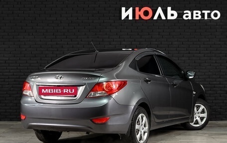 Hyundai Solaris II рестайлинг, 2013 год, 980 000 рублей, 5 фотография