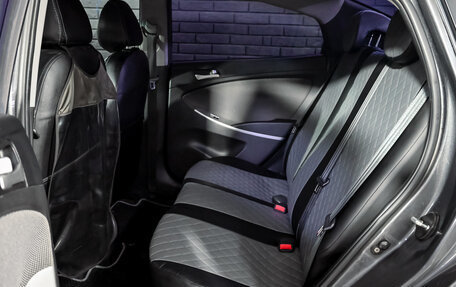 Hyundai Solaris II рестайлинг, 2013 год, 980 000 рублей, 19 фотография