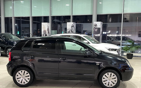 Volkswagen Polo IV рестайлинг, 2002 год, 219 000 рублей, 3 фотография