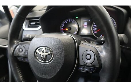 Toyota RAV4, 2021 год, 3 349 000 рублей, 8 фотография