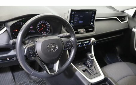 Toyota RAV4, 2021 год, 3 349 000 рублей, 6 фотография