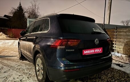 Volkswagen Tiguan II, 2017 год, 1 740 000 рублей, 2 фотография