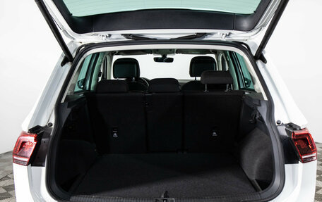 Volkswagen Tiguan II, 2018 год, 1 799 000 рублей, 9 фотография