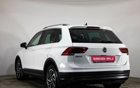 Volkswagen Tiguan II, 2018 год, 1 799 000 рублей, 7 фотография