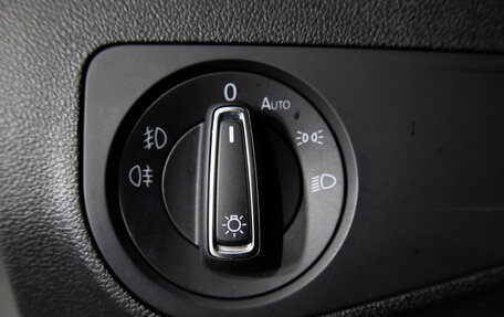 Volkswagen Tiguan II, 2018 год, 1 799 000 рублей, 17 фотография