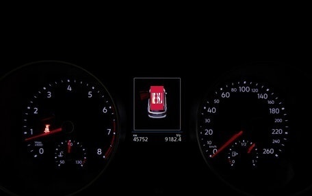 Volkswagen Tiguan II, 2018 год, 1 799 000 рублей, 20 фотография