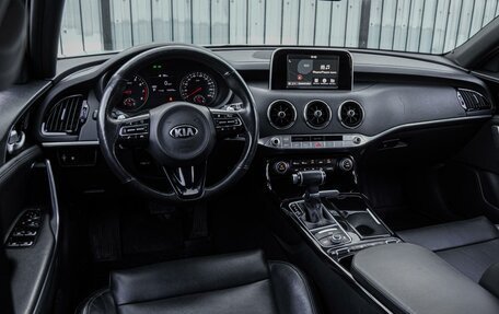 KIA Stinger I, 2018 год, 2 519 000 рублей, 6 фотография