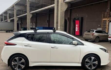 Nissan Leaf II, 2019 год, 2 050 000 рублей, 2 фотография