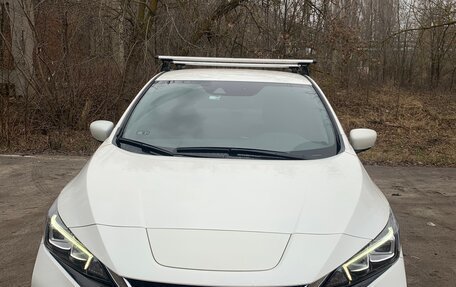 Nissan Leaf II, 2019 год, 2 050 000 рублей, 4 фотография