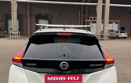 Nissan Leaf II, 2019 год, 2 050 000 рублей, 6 фотография
