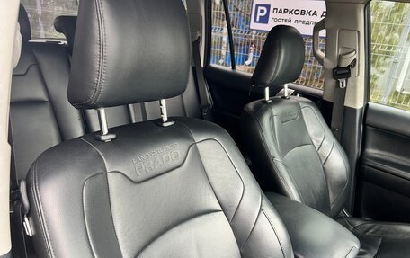 Toyota Land Cruiser Prado 150 рестайлинг 2, 2018 год, 5 200 000 рублей, 9 фотография