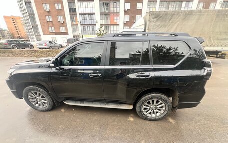 Toyota Land Cruiser Prado 150 рестайлинг 2, 2018 год, 5 200 000 рублей, 6 фотография