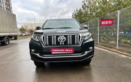 Toyota Land Cruiser Prado 150 рестайлинг 2, 2018 год, 5 200 000 рублей, 11 фотография