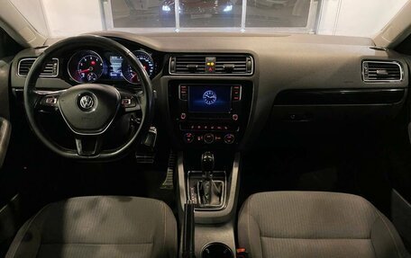 Volkswagen Jetta VI, 2018 год, 1 400 000 рублей, 9 фотография