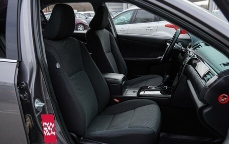 Toyota Camry, 2016 год, 1 920 000 рублей, 8 фотография