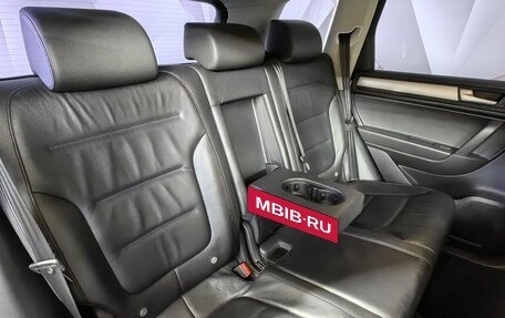 Volkswagen Touareg III, 2013 год, 2 295 000 рублей, 17 фотография