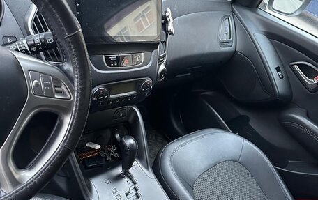 Hyundai ix35 I рестайлинг, 2011 год, 1 400 000 рублей, 2 фотография