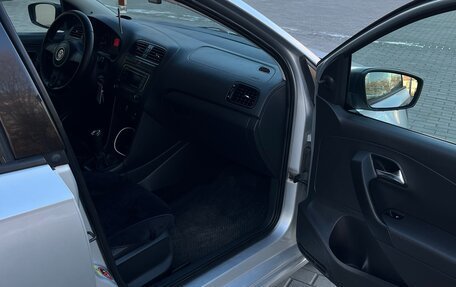 Volkswagen Polo VI (EU Market), 2011 год, 870 000 рублей, 15 фотография