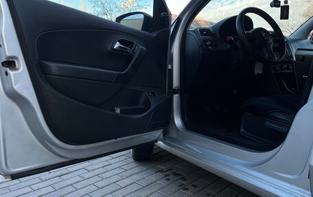 Volkswagen Polo VI (EU Market), 2011 год, 870 000 рублей, 19 фотография