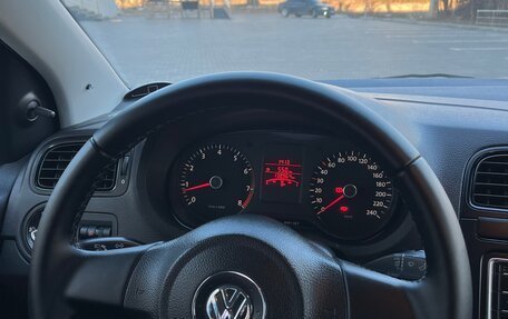 Volkswagen Polo VI (EU Market), 2011 год, 870 000 рублей, 21 фотография
