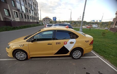 Volkswagen Polo VI (EU Market), 2018 год, 500 000 рублей, 2 фотография