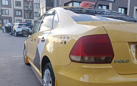 Volkswagen Polo VI (EU Market), 2018 год, 500 000 рублей, 6 фотография