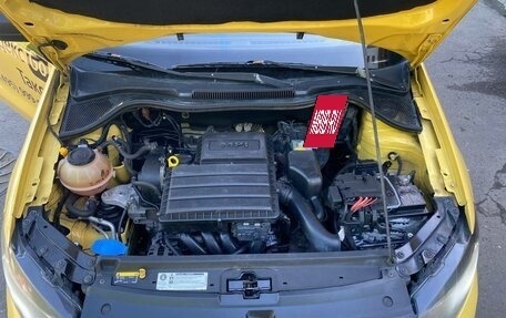 Volkswagen Polo VI (EU Market), 2018 год, 500 000 рублей, 18 фотография