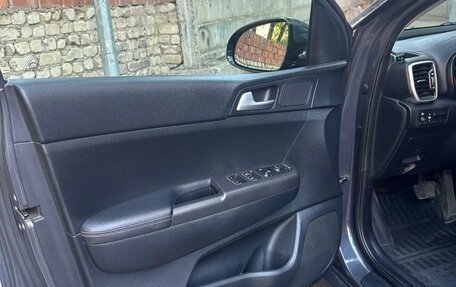 KIA Sportage IV рестайлинг, 2018 год, 1 950 000 рублей, 10 фотография