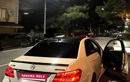 Mercedes-Benz E-Класс, 2011 год, 1 350 000 рублей, 8 фотография