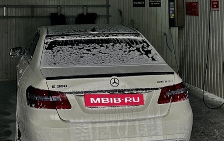 Mercedes-Benz E-Класс, 2011 год, 1 350 000 рублей, 9 фотография