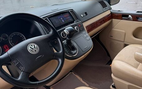 Volkswagen Multivan T5, 2009 год, 2 100 000 рублей, 2 фотография