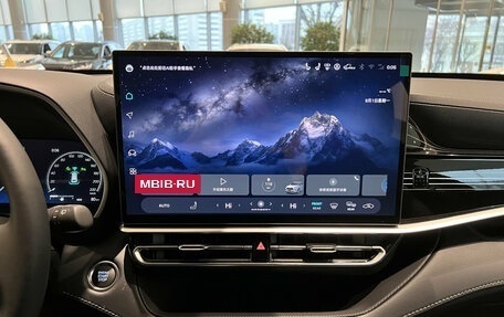 Toyota Highlander, 2025 год, 5 897 000 рублей, 18 фотография