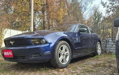 Ford Mustang VI рестайлинг, 2011 год, 7 249 500 рублей, 1 фотография