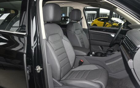 Volkswagen Touareg III, 2025 год, 8 258 000 рублей, 20 фотография