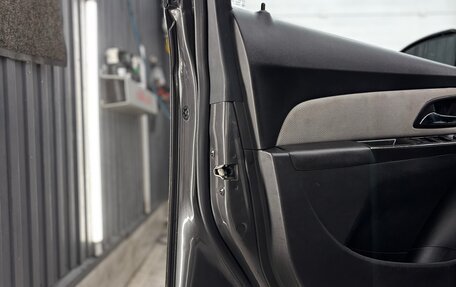 Chevrolet Cruze II, 2011 год, 470 000 рублей, 17 фотография