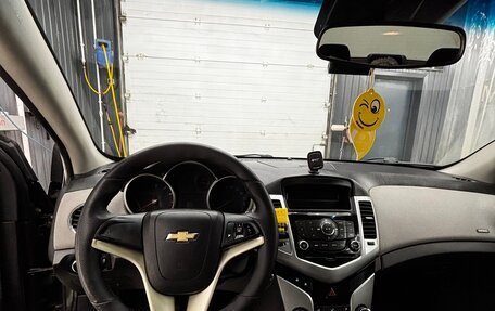 Chevrolet Cruze II, 2011 год, 470 000 рублей, 21 фотография