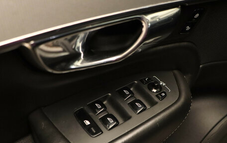 Volvo XC90 II рестайлинг, 2016 год, 3 675 000 рублей, 20 фотография