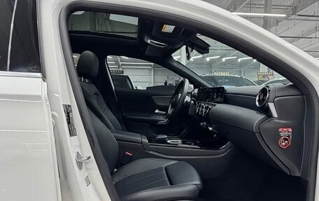 Mercedes-Benz A-Класс, 2022 год, 2 350 000 рублей, 18 фотография