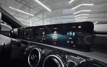 Mercedes-Benz A-Класс, 2022 год, 2 350 000 рублей, 10 фотография