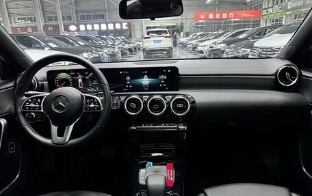 Mercedes-Benz A-Класс, 2022 год, 2 350 000 рублей, 12 фотография