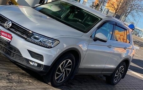 Volkswagen Tiguan II, 2019 год, 3 199 000 рублей, 1 фотография