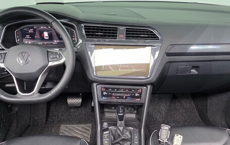 Volkswagen Tiguan II, 2021 год, 3 250 000 рублей, 4 фотография