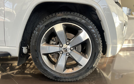 Jeep Grand Cherokee, 2014 год, 2 370 000 рублей, 22 фотография