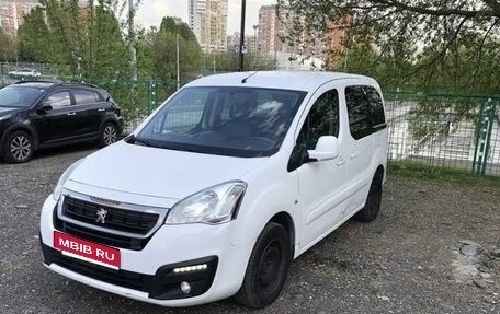 Peugeot Partner II рестайлинг 2, 2016 год, 980 000 рублей, 5 фотография